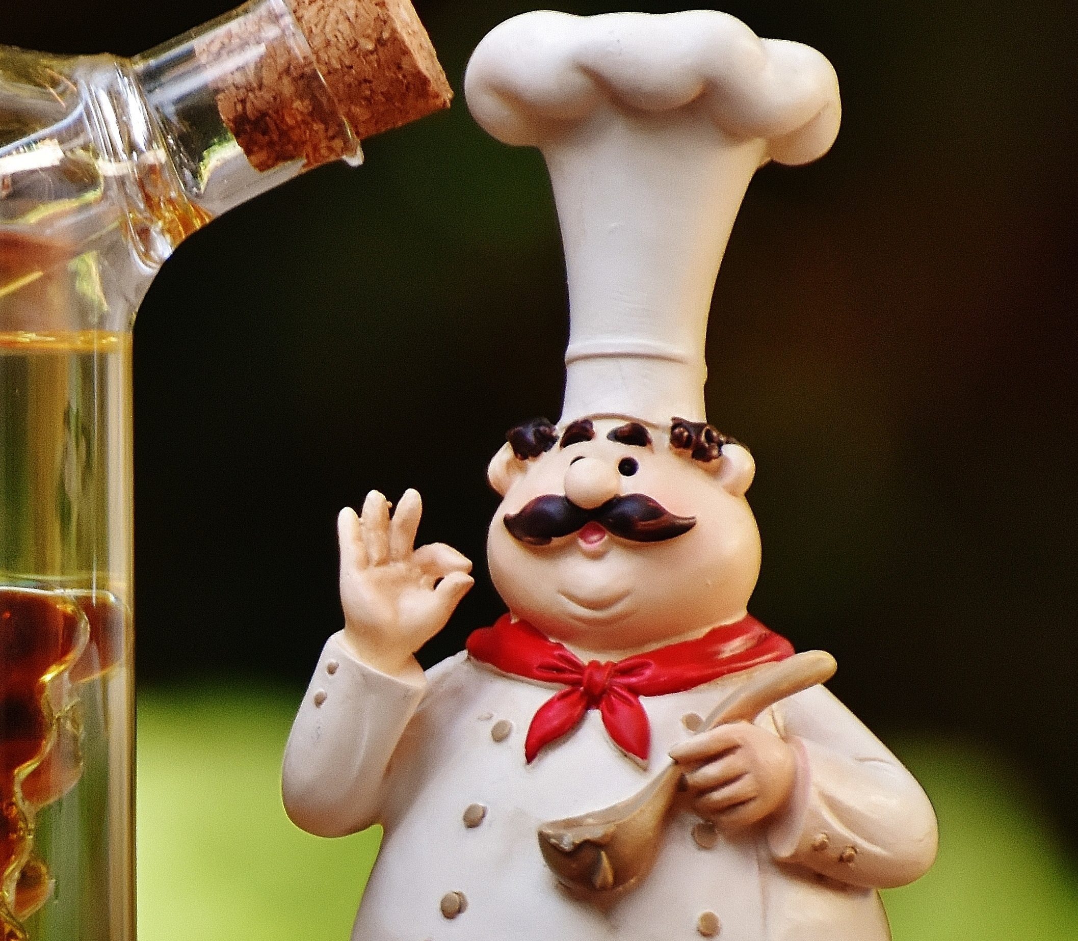 blur-bottle-chef-209560